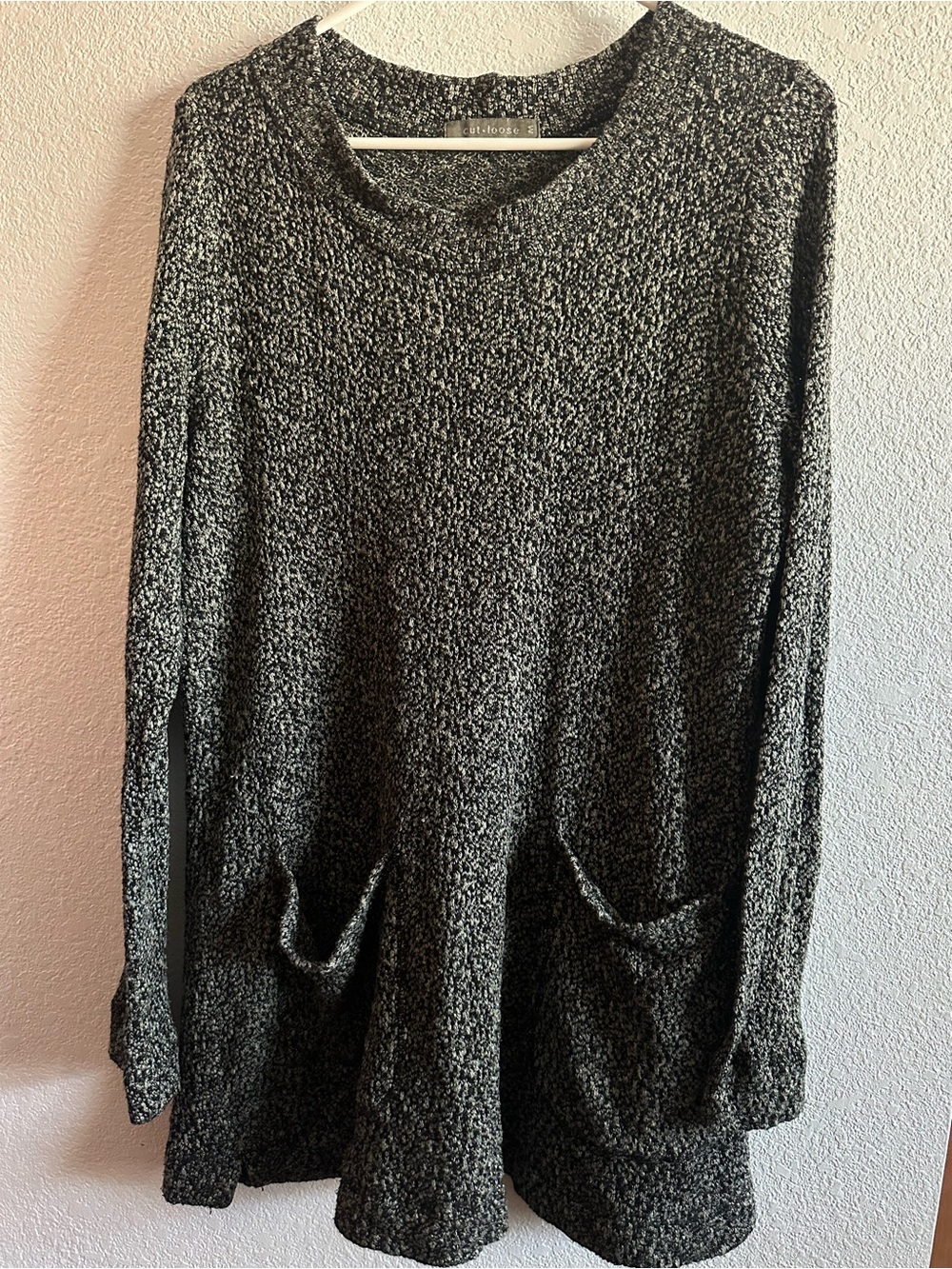 cut loose Black & Gray Marled Knit tunic with Pockets